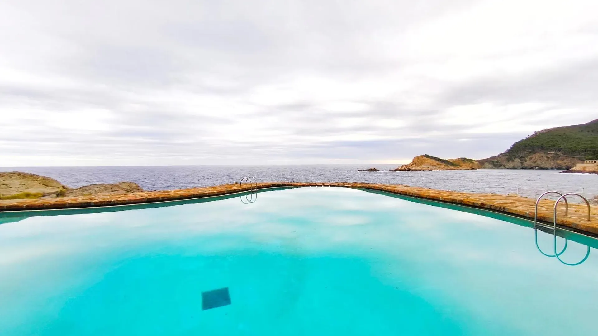 Apartamento Con Costa Privada En Cap Sa Sal Begur